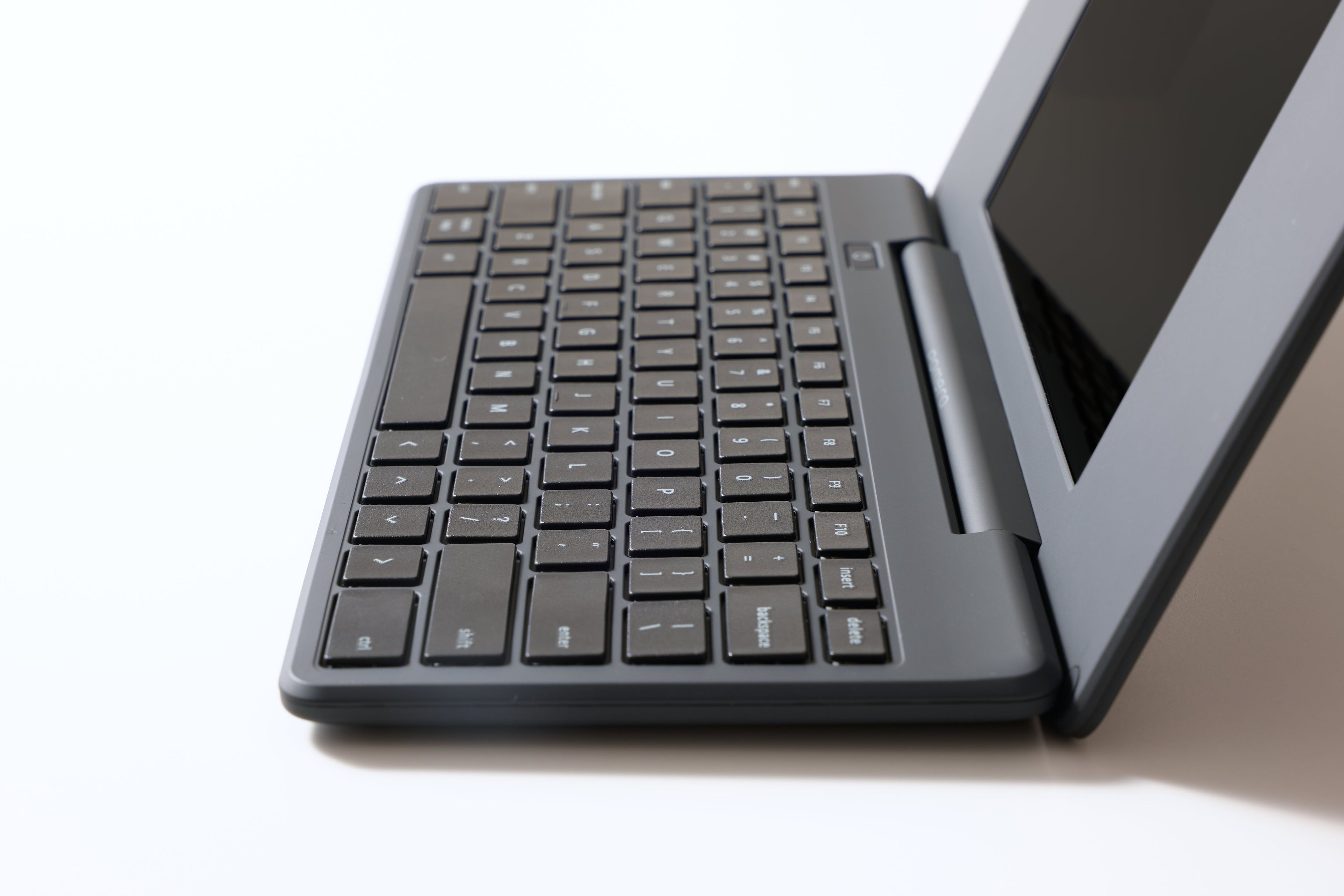 pomera - Full-Suite Typewriter For Focused Writing Includes Screen Protector Film pomera - A digital typewriter built for deep focus.