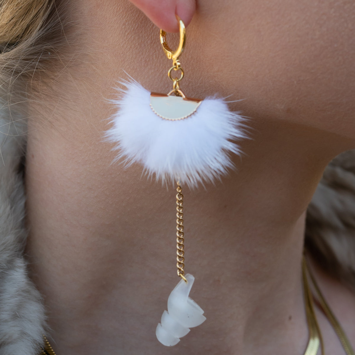 Fluffy Fans Wook Plugs