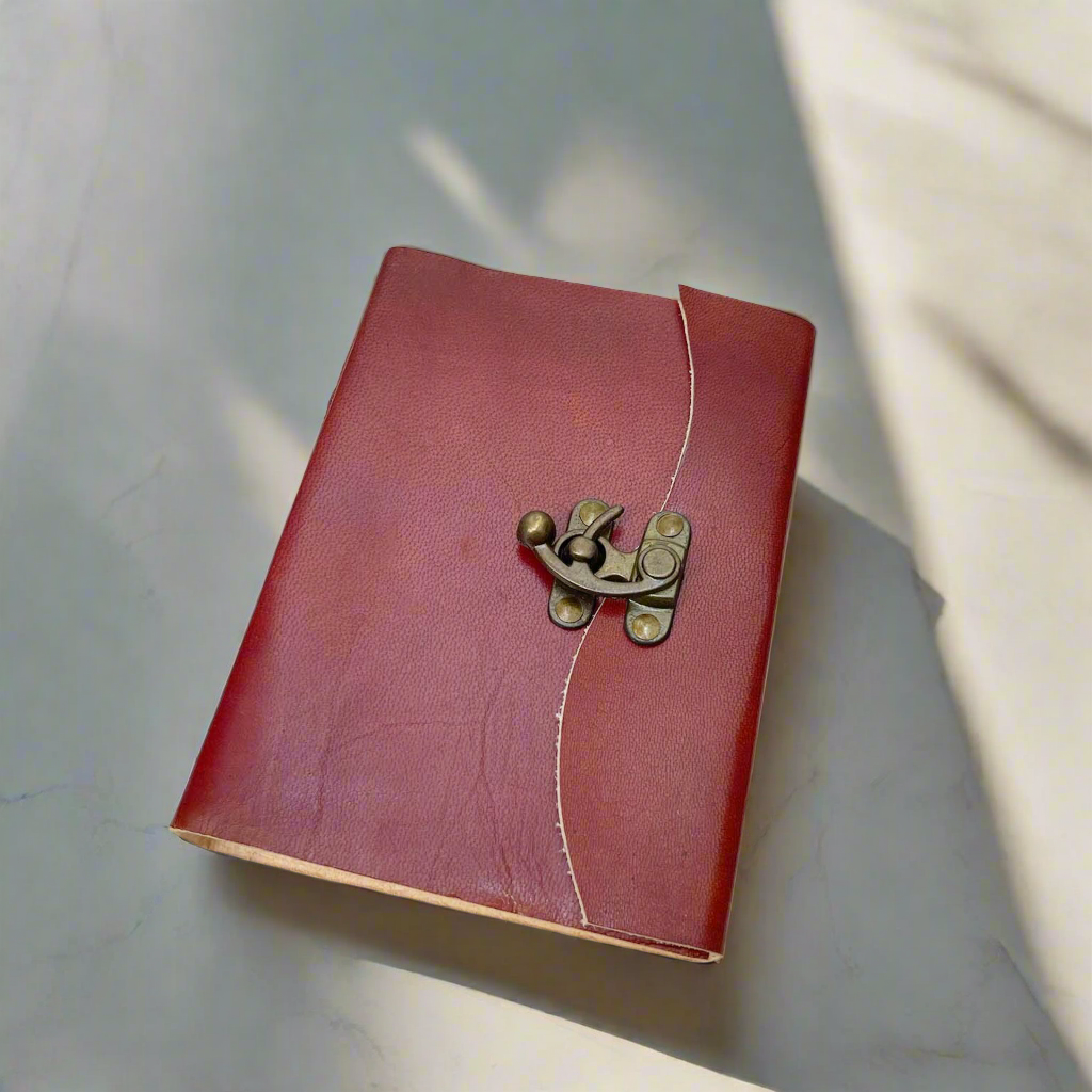 Latch Handmade Leather Journal Soothi
