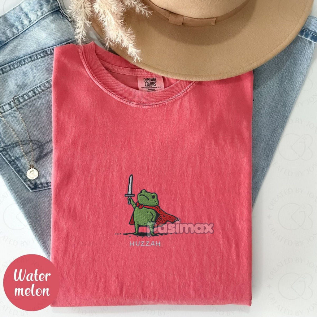 Medieval Frog Knight Comfort Colors T-Shirt – Embroidered Whimsical Fantasy Tee Pasimax