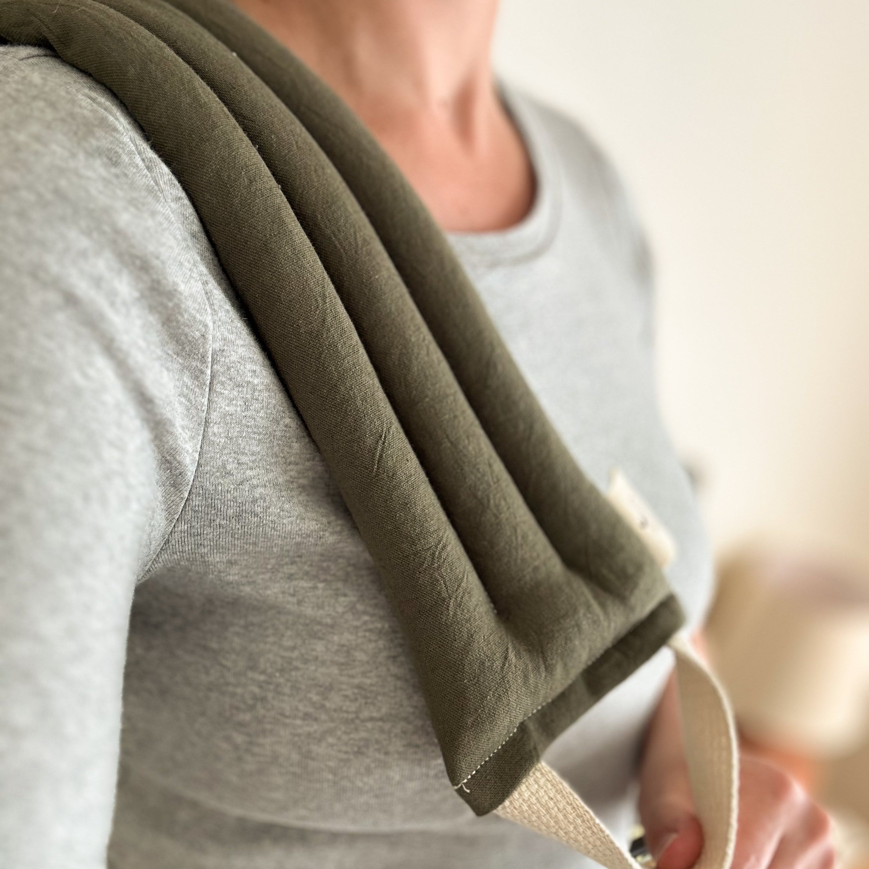 Neck Wrap - Olive Slow North