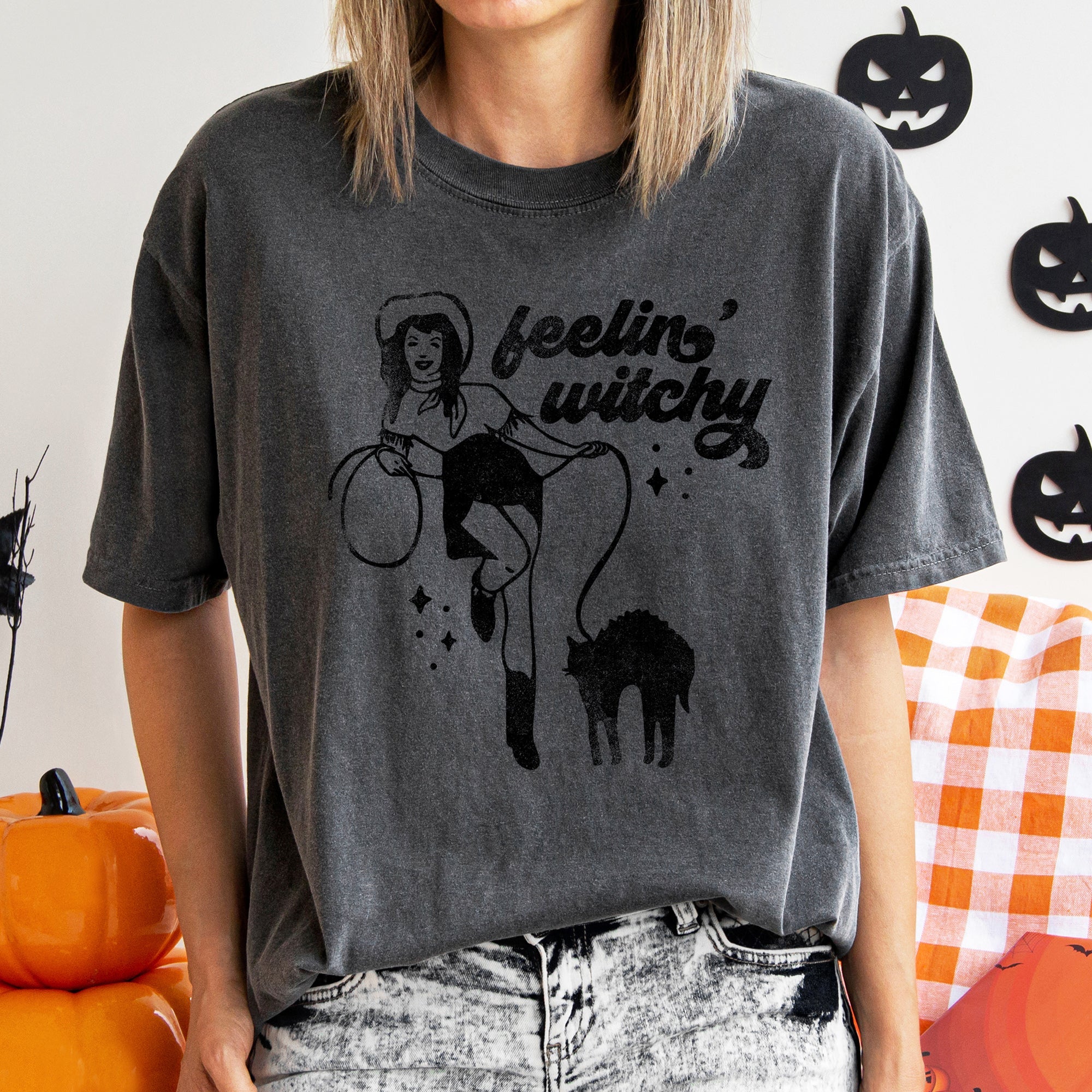 Feelin' Witchy Retro Halloween Vintage Graphic Edition Deluxe Limited Comfort Colors Tee Refinery No. 1