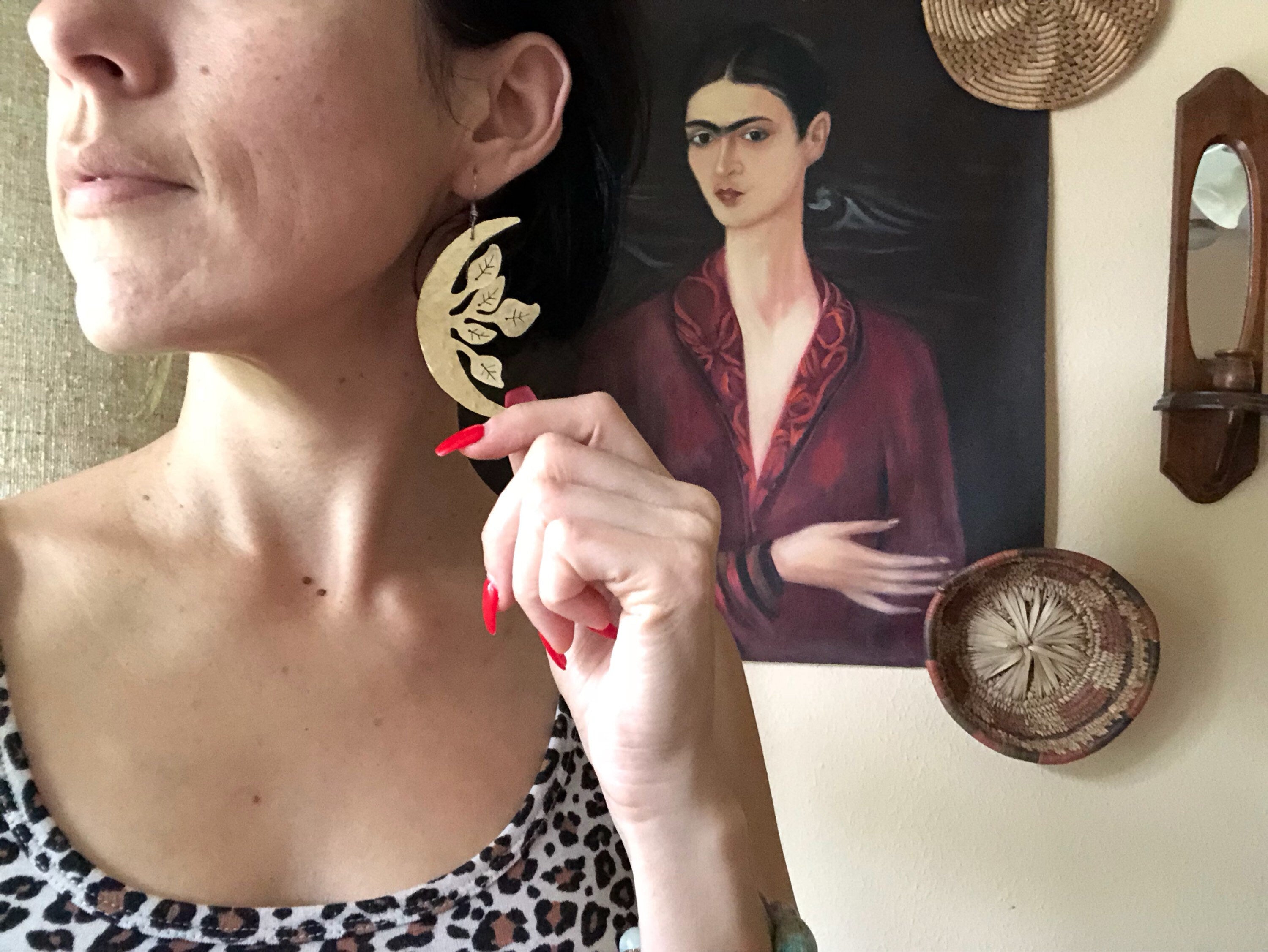 crescent moon and leaf earrings, Luna garden earrings Adriana Soto Joyeria