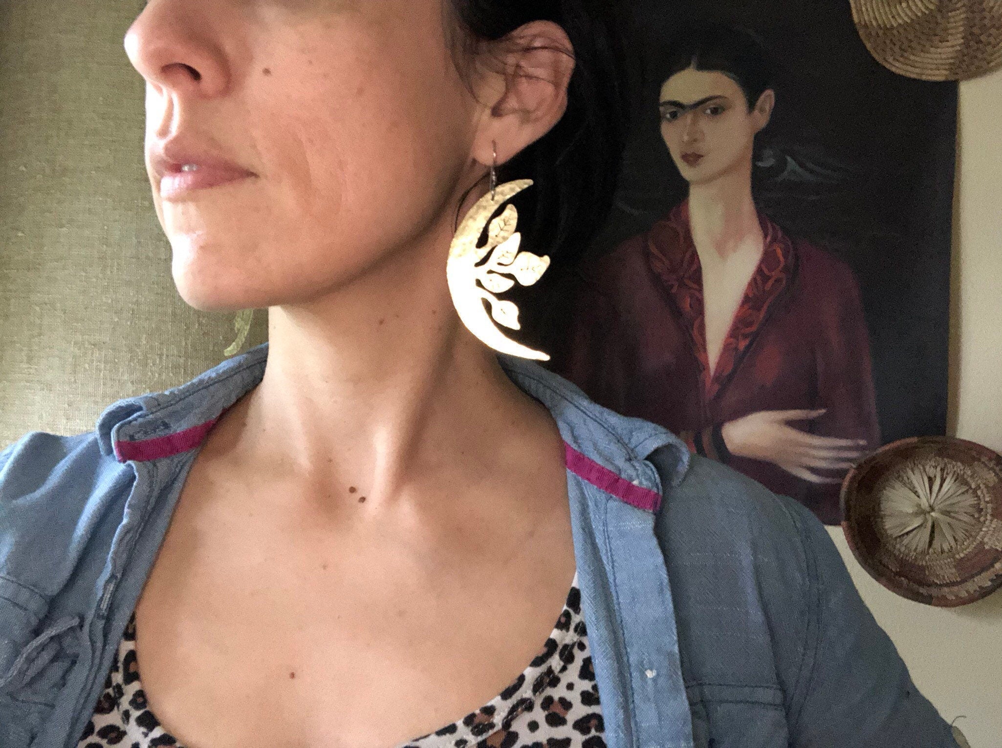 crescent moon and leaf earrings, Luna garden earrings Adriana Soto Joyeria