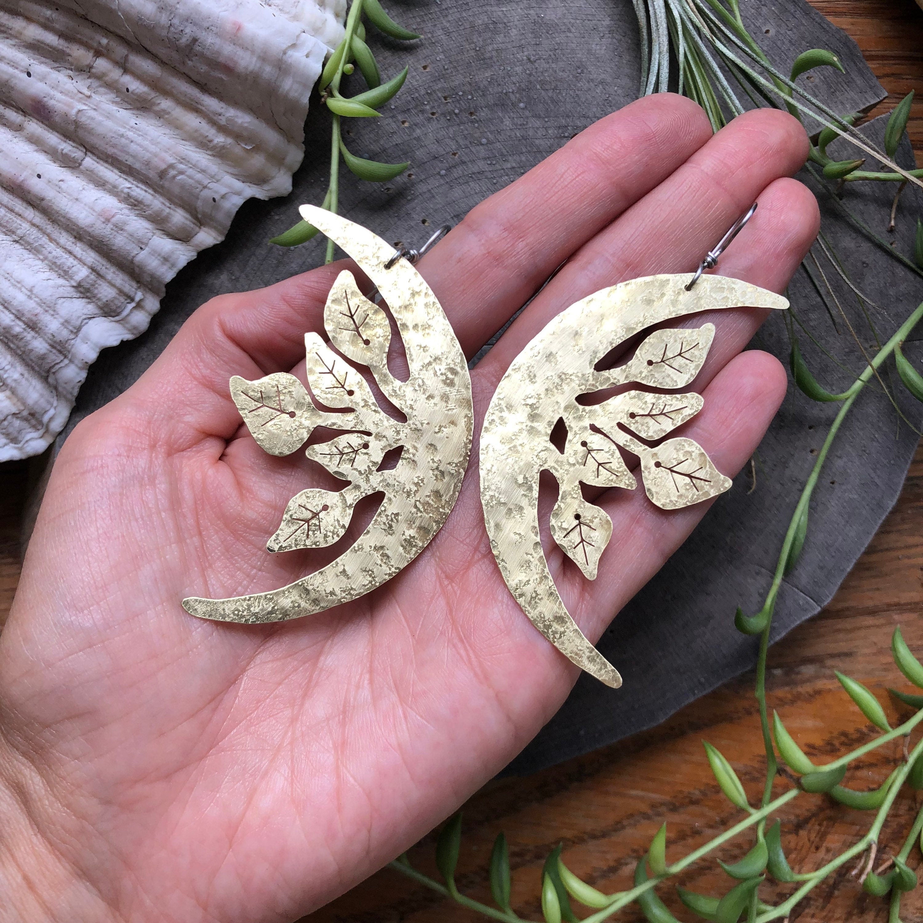 crescent moon and leaf earrings, Luna garden earrings Adriana Soto Joyeria